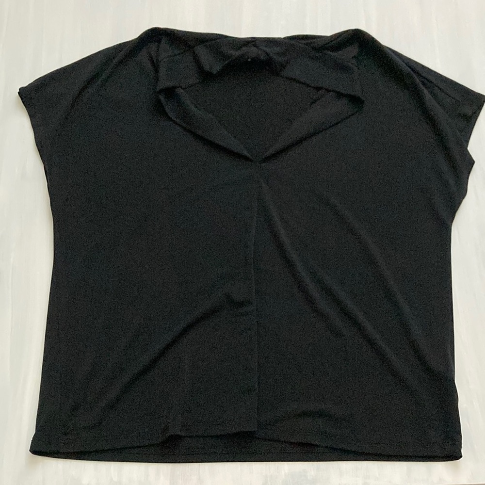 Black v neck top